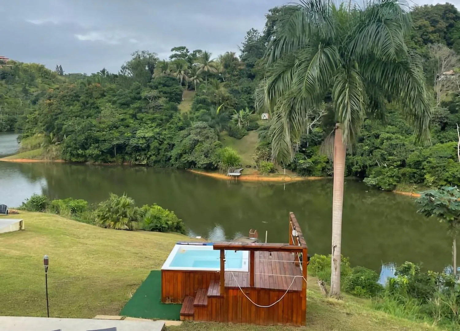 Cidra Hacienda Brisas Del Lagoヴィラ