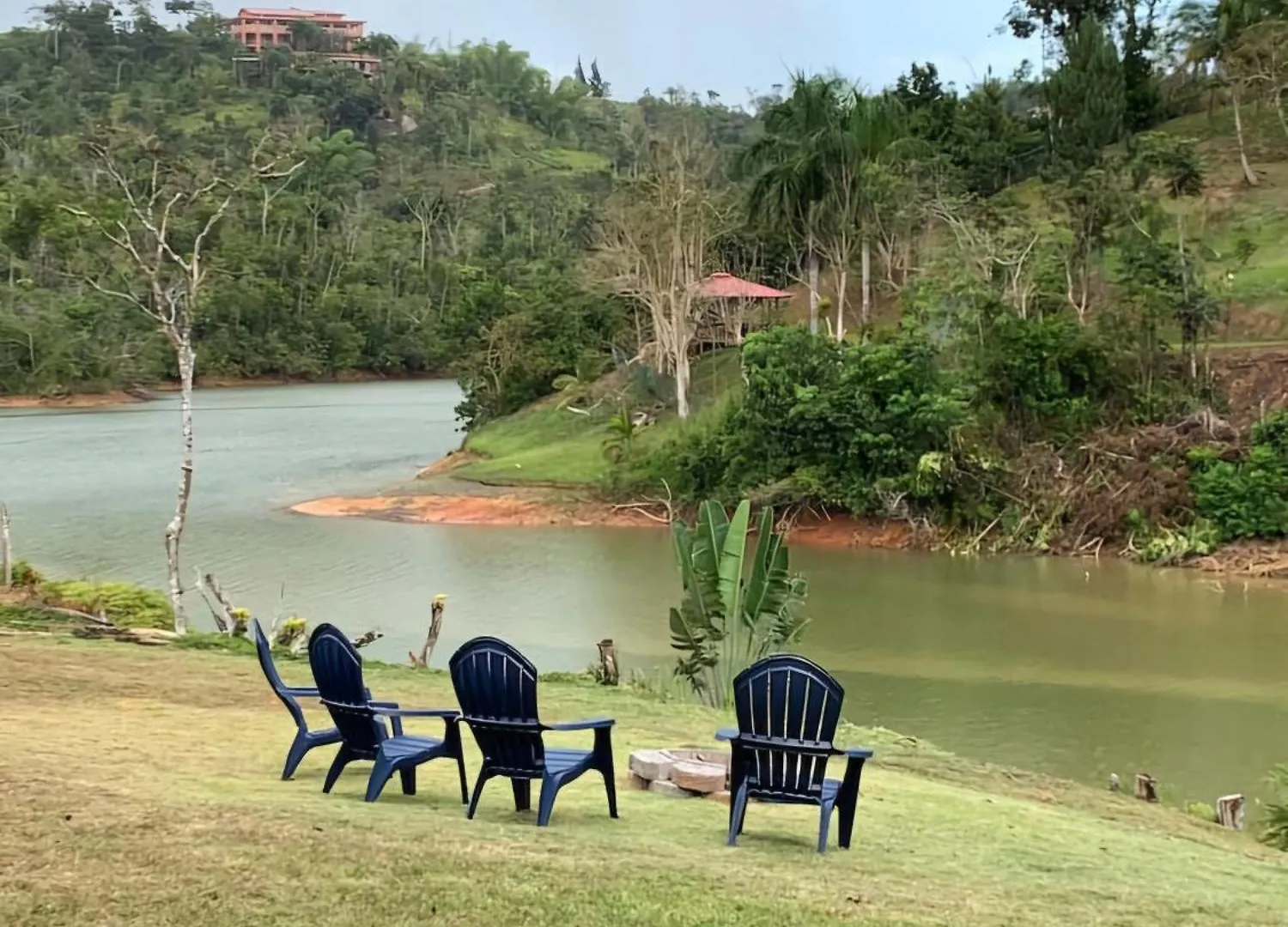 Cidra Hacienda Brisas Del Lagoヴィラ